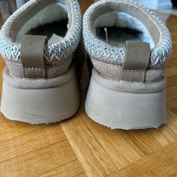 Ugg Tasman Suede Slip on Slippers Womens Size 7 US - Picture 6 of 7